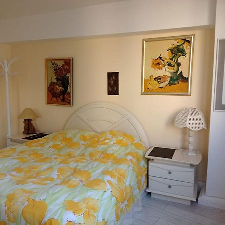 קלוז'-נאפוקה Two Bedroom Apartment Farmec מראה חיצוני תמונה